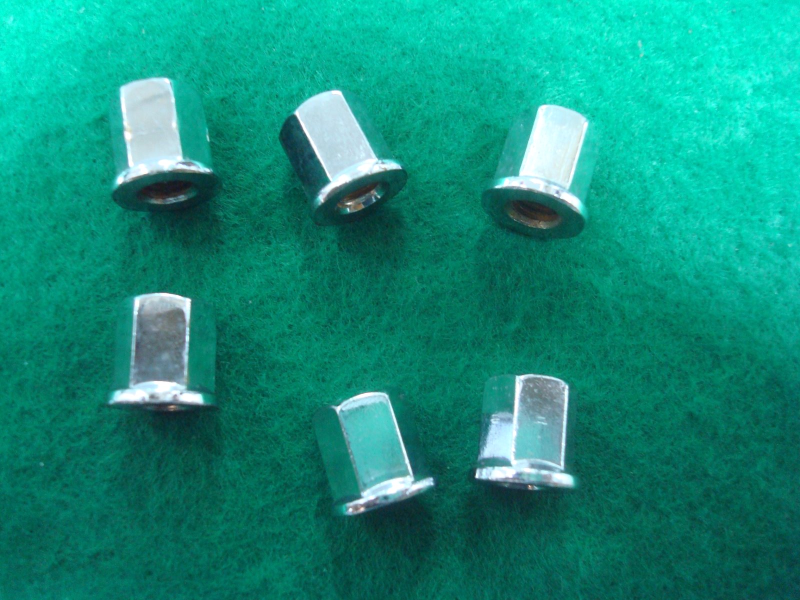 Goldwing GL1800 01 to 10 NUT, SPECIAL (6MM) (6 of SW4) 90304-HB3-771