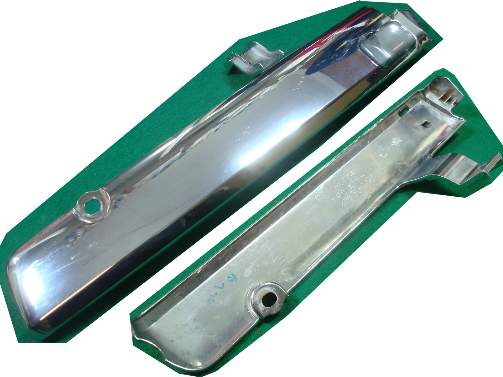 Goldwing GL1800 01 to 17 COVER, L. INJECTION 83565-MCA-000