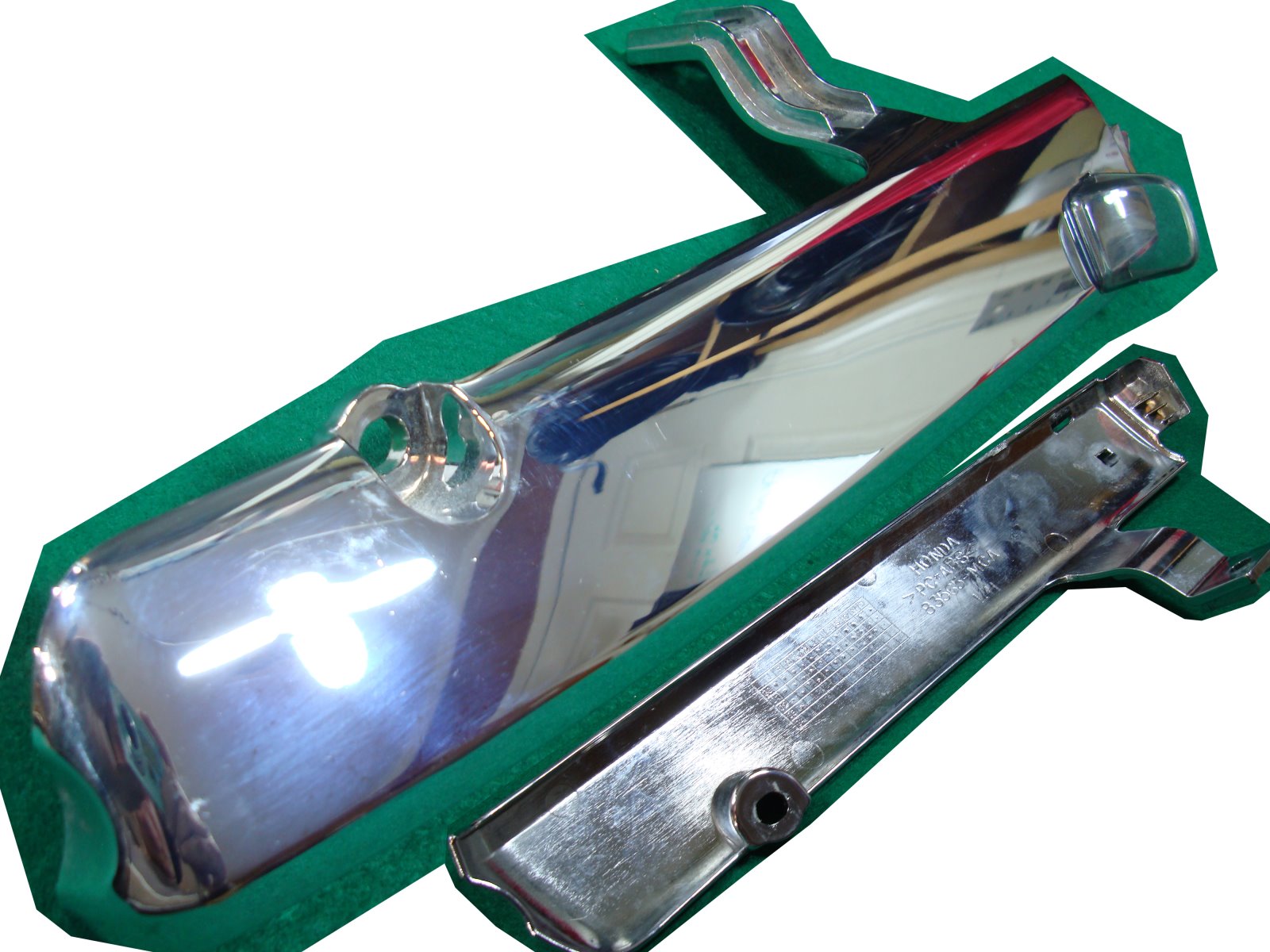 Goldwing GL1800 01 to 10 COVER, L. INJECTION 83565-MCA-000