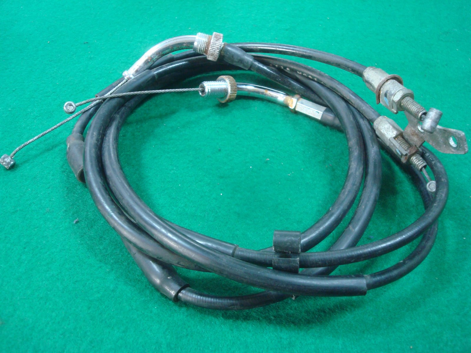 Goldwing GL1200 84 to 87 Cable A & B : SET 17910-MG9-770