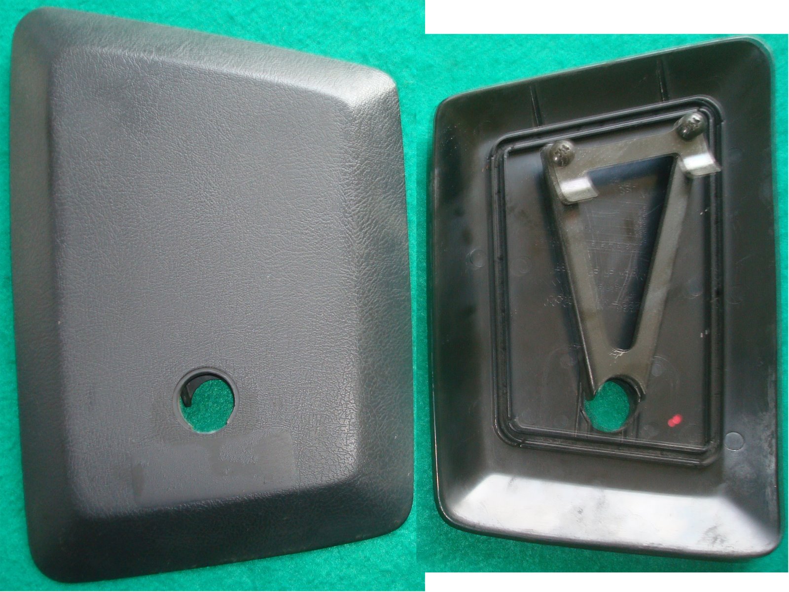 Goldwing GL1500 88 to 92 COVER ASSY., R. POCKET 64225-MN5-010ZA