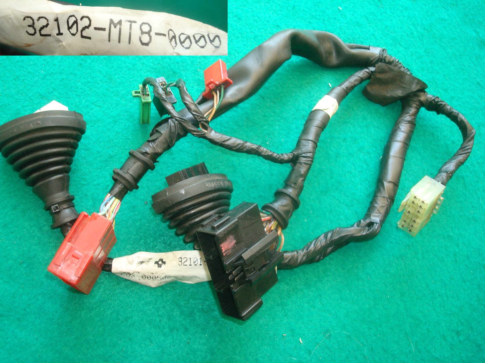 Goldwing GL1500 90 to 00 SUB-HARNESS, R. RR 32101-MT8-000 (0)