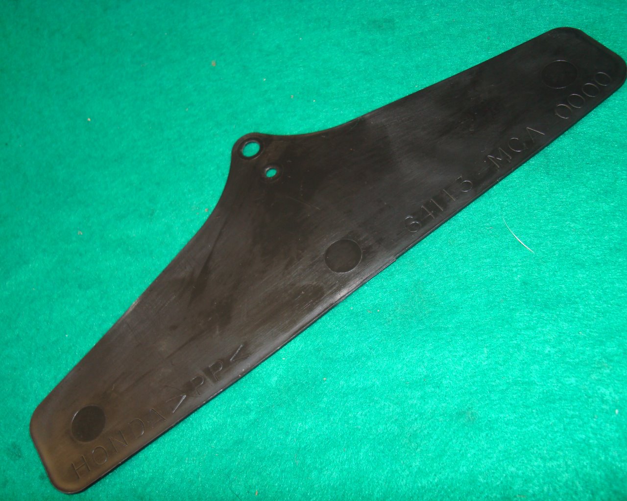 Goldwing GL1800 01 to 10 Cover, Garnish  64113-MCA-000