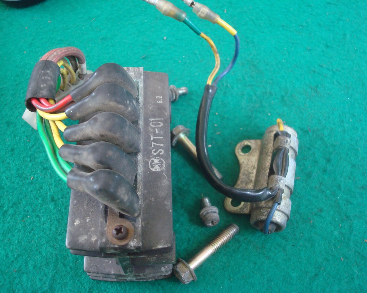 Goldwing GL1000 75 to 79 Regulator Condensor SET