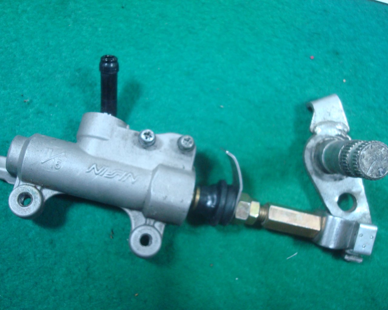 Goldwing GL1800 01 to 17 Rear brake master cylinder assembly #3 43510-MCA-016