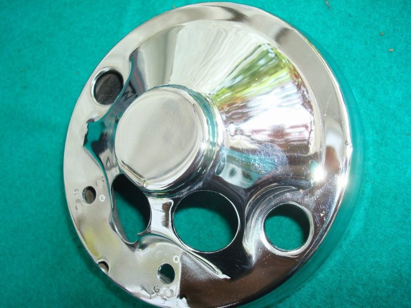 Goldwing GL1100 80 81 82 83 Chrome tachometer cover. Very Good condition.