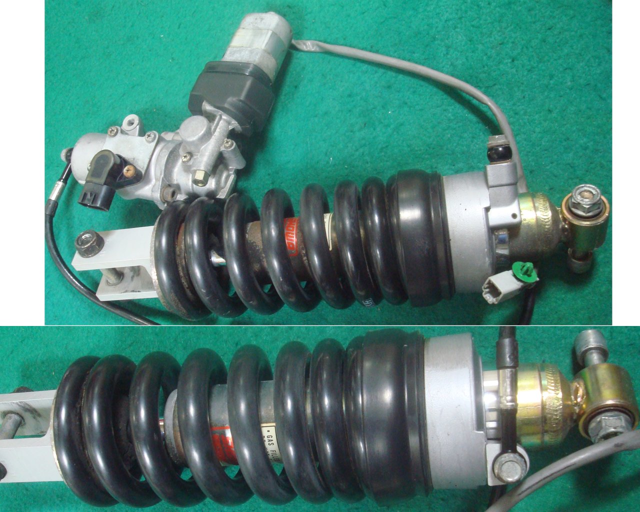 Goldwing GL1800 01 to 05 (06-17) Cushion, Rear, assembly 52400-MCA-003