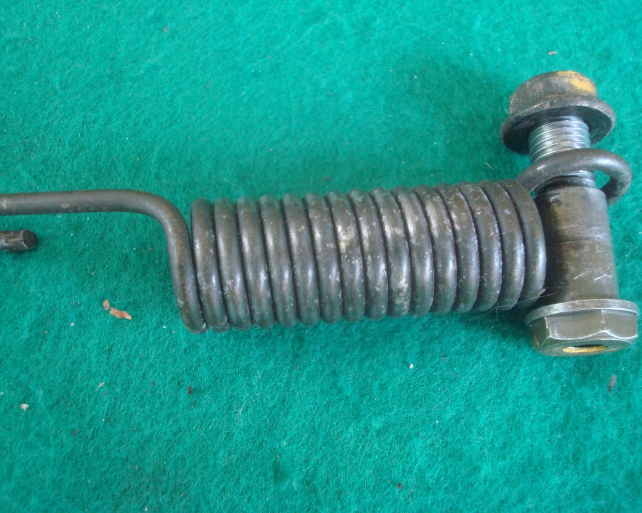 Goldwing GL1800 01 to 17 Pivot Bolt and Spring Side stand 90108-MR5-000