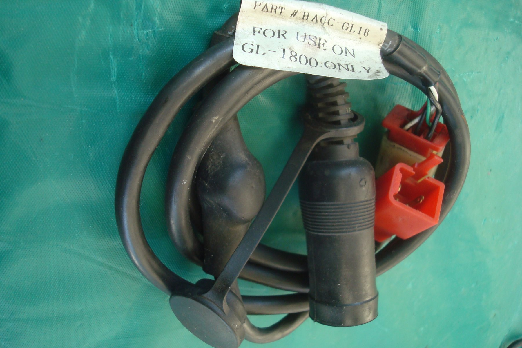 Goldwing GL1800 01 to 17 Passenger Audio COM lead 39246-MCA-003