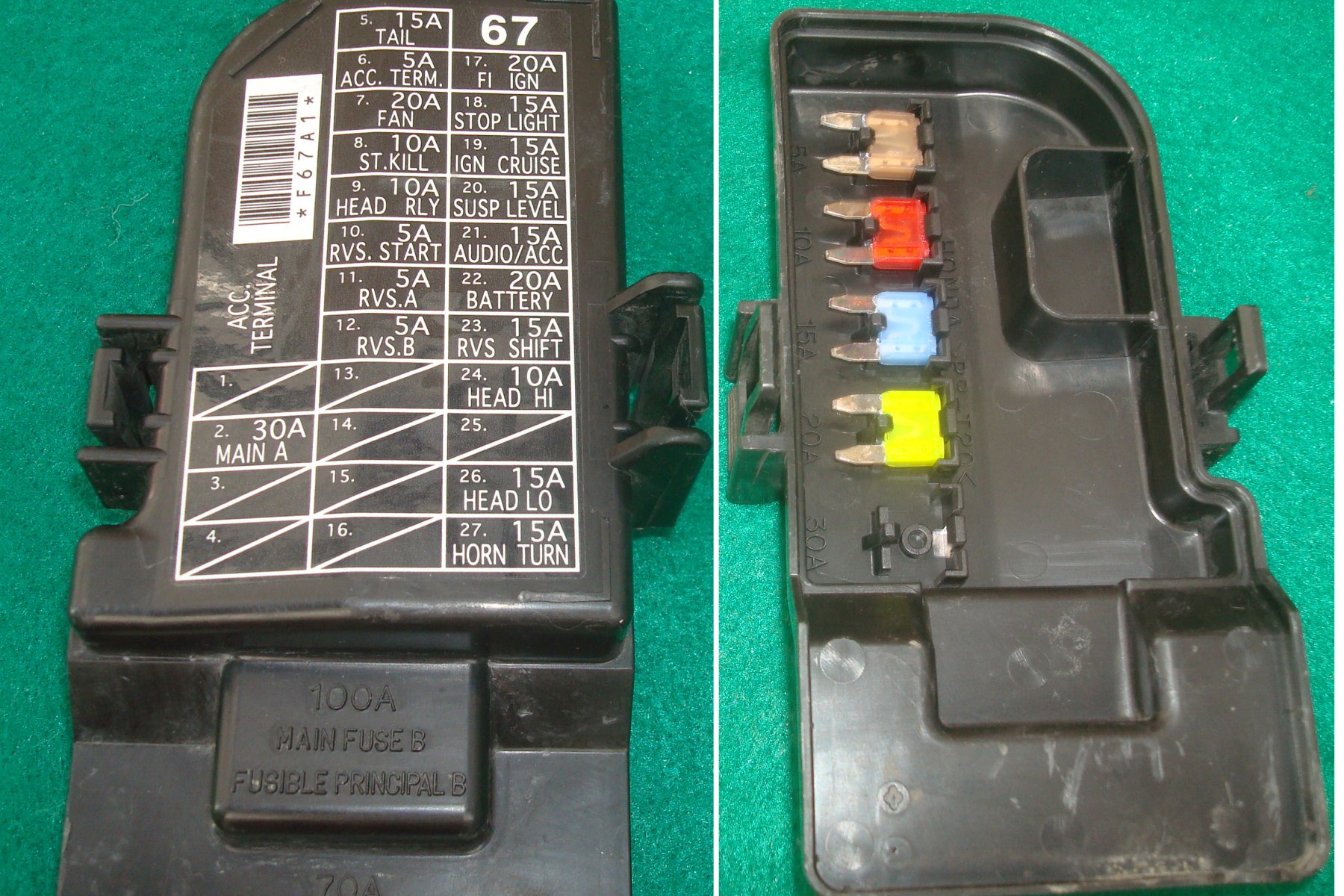 Goldwing GL1800 01 to 05 Fuse box cover and label 38252-MCA-003