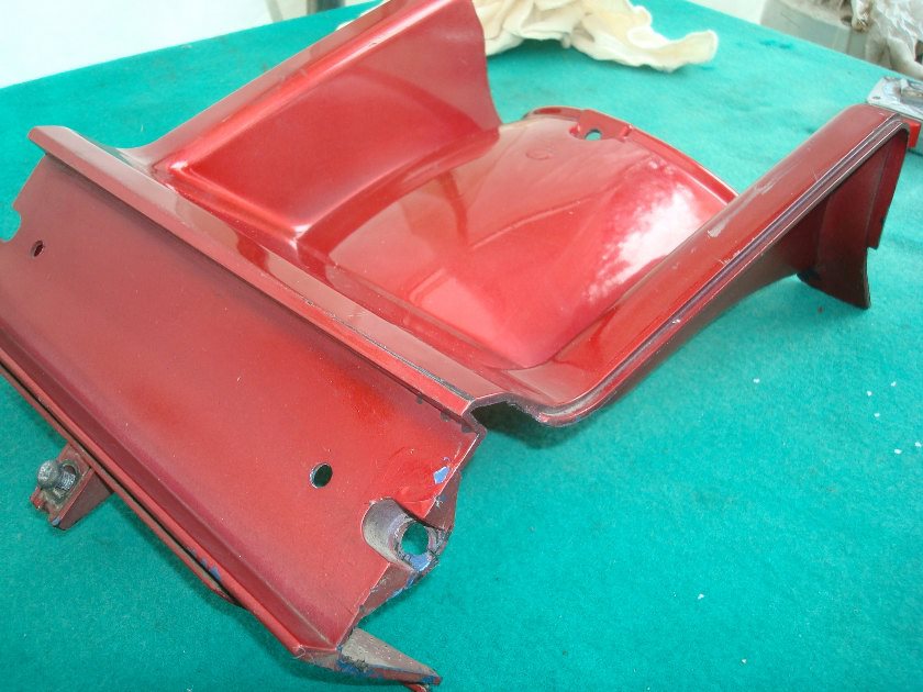 Goldwing GL1200 84 to 87 Rear center fender section